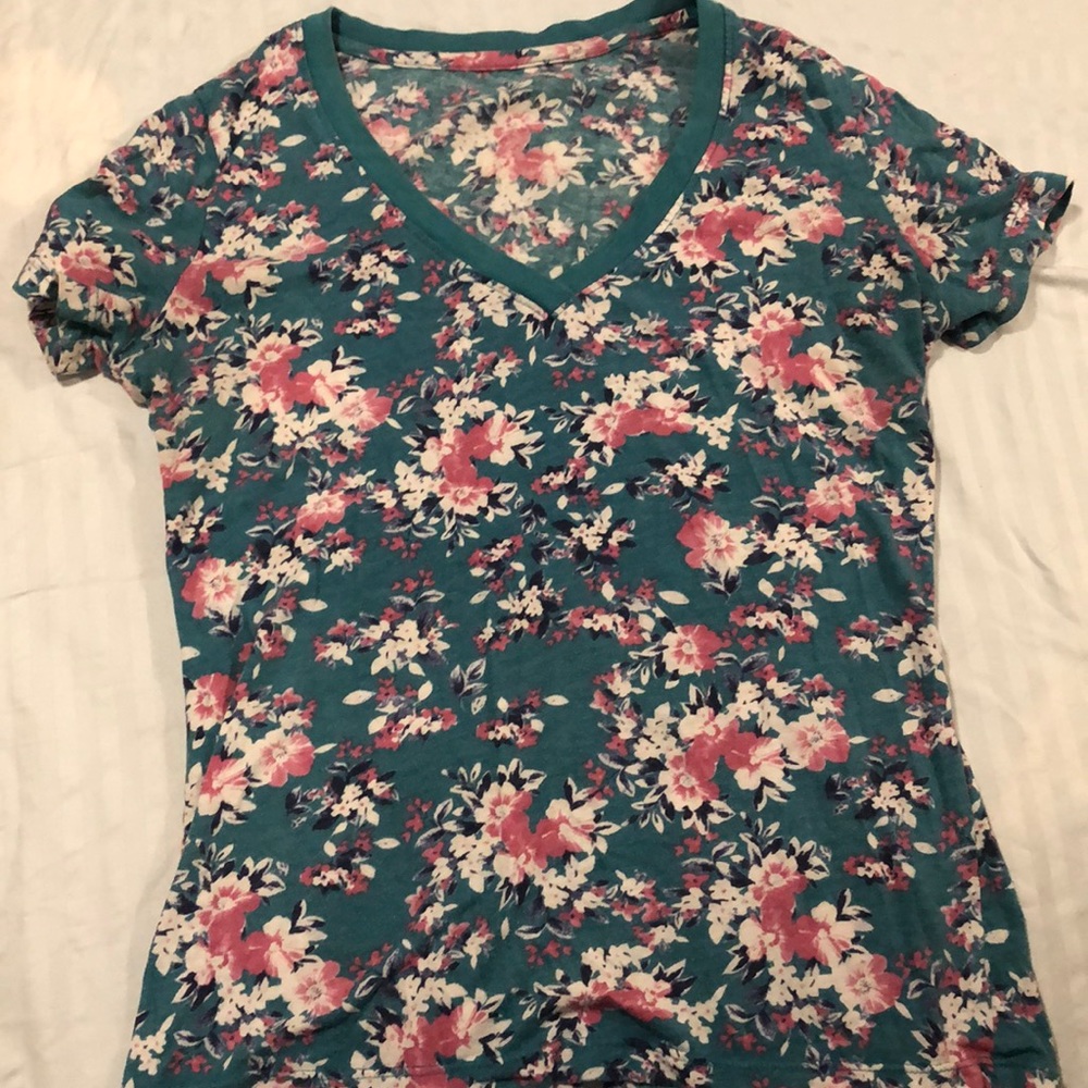 Floral v neck t shirt